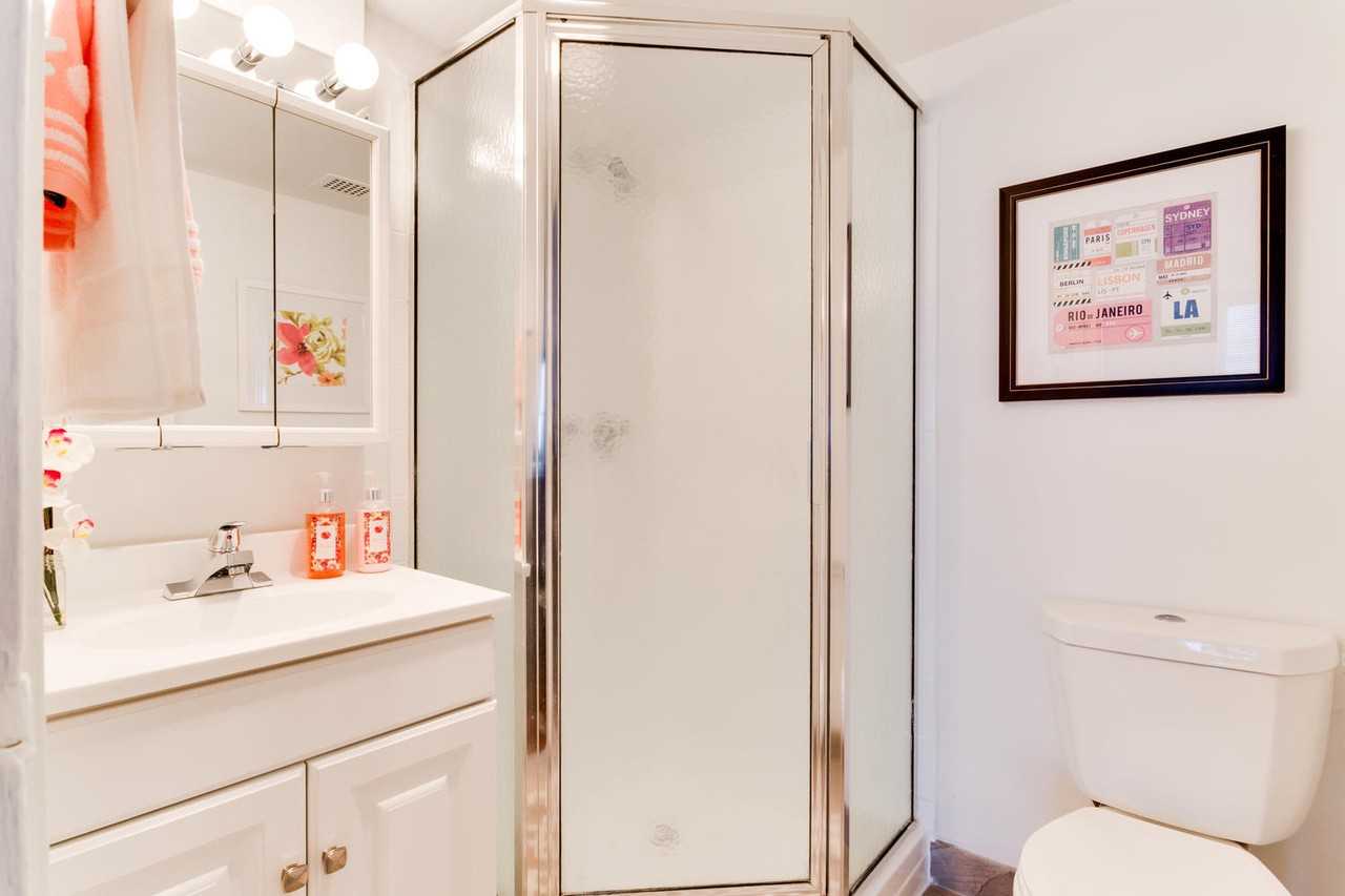 Landmark Towers - Photo 6 of 50