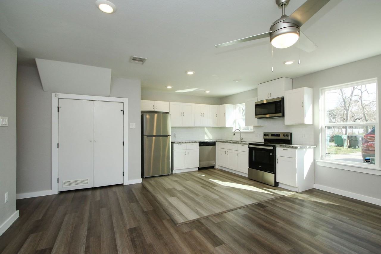 5709 Breland St #A - Photo 6 of 31