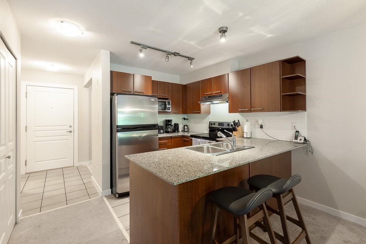 4728 Brentwood Drive #4XX - Photo 5 of 17