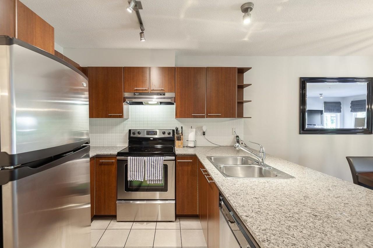 4728 Brentwood Drive #4XX - Photo 6 of 17