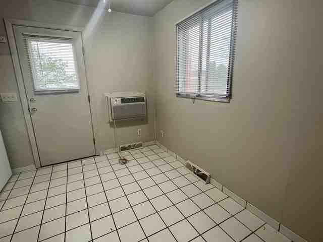 806-822 Mayfair Avenue - Photo 7 of 45