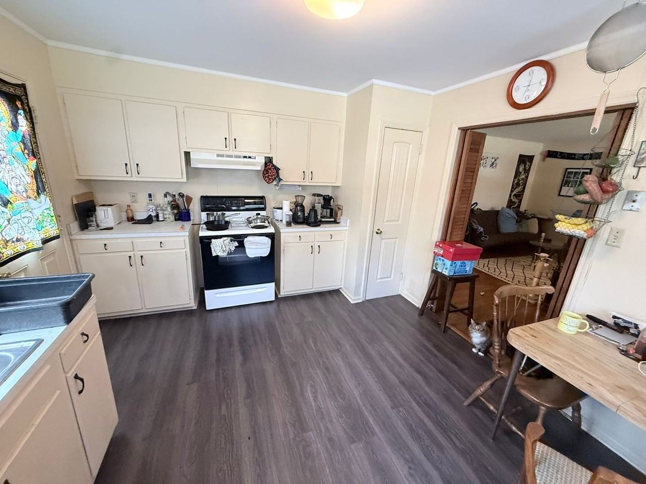 182 Riverdale Dr - Photo 3 of 6