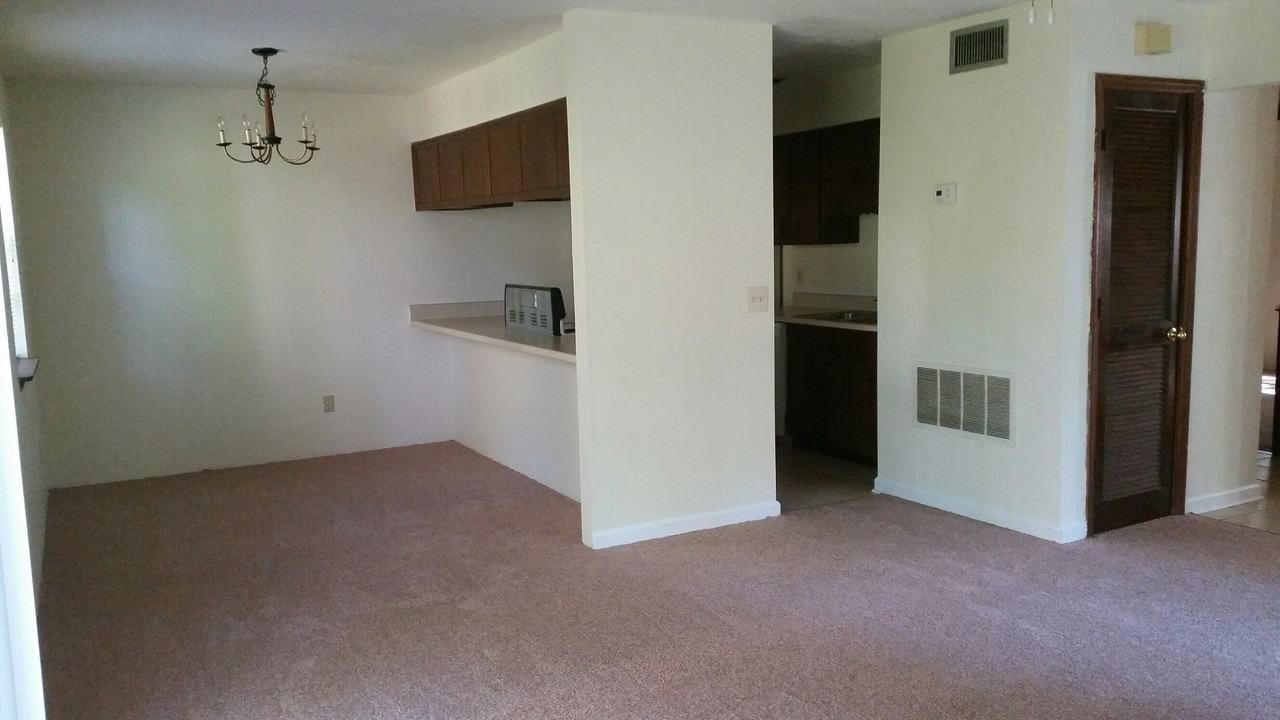 2548 Bilbrey Dr. - Photo 3 of 6