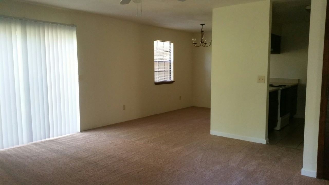 2548 Bilbrey Dr. - Photo 4 of 6