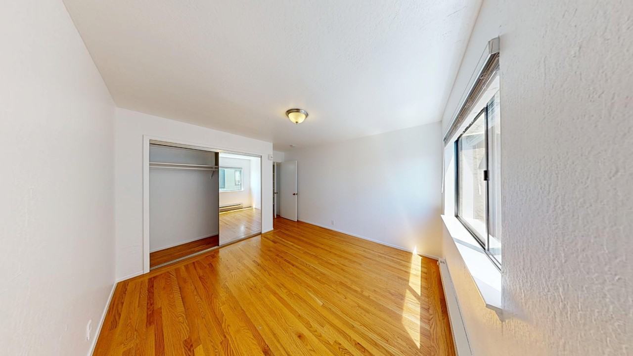 2038 Divisadero Street - Photo 4 of 33