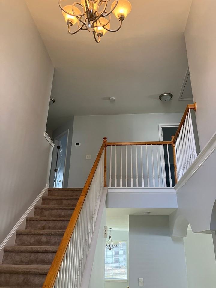 19113 Kanawha Dr - Photo 2 of 28