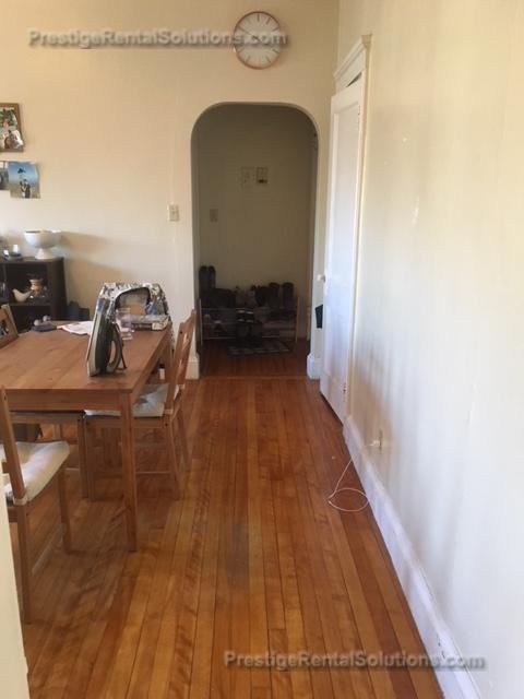 Gardner St. & Harvard #10 - Photo 2 of 9