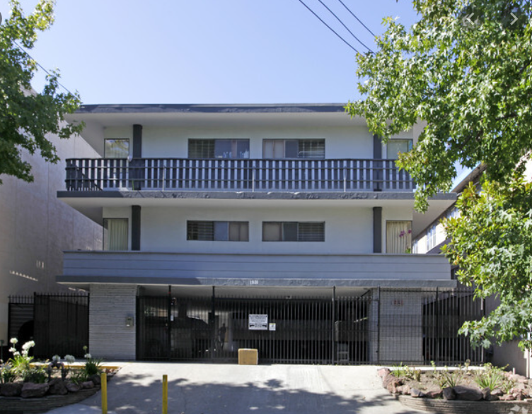 1931 Dwight Way - Photo 7 of 16