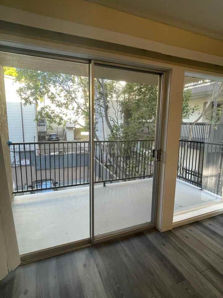 2541 Regent Street - Photo 6 of 40