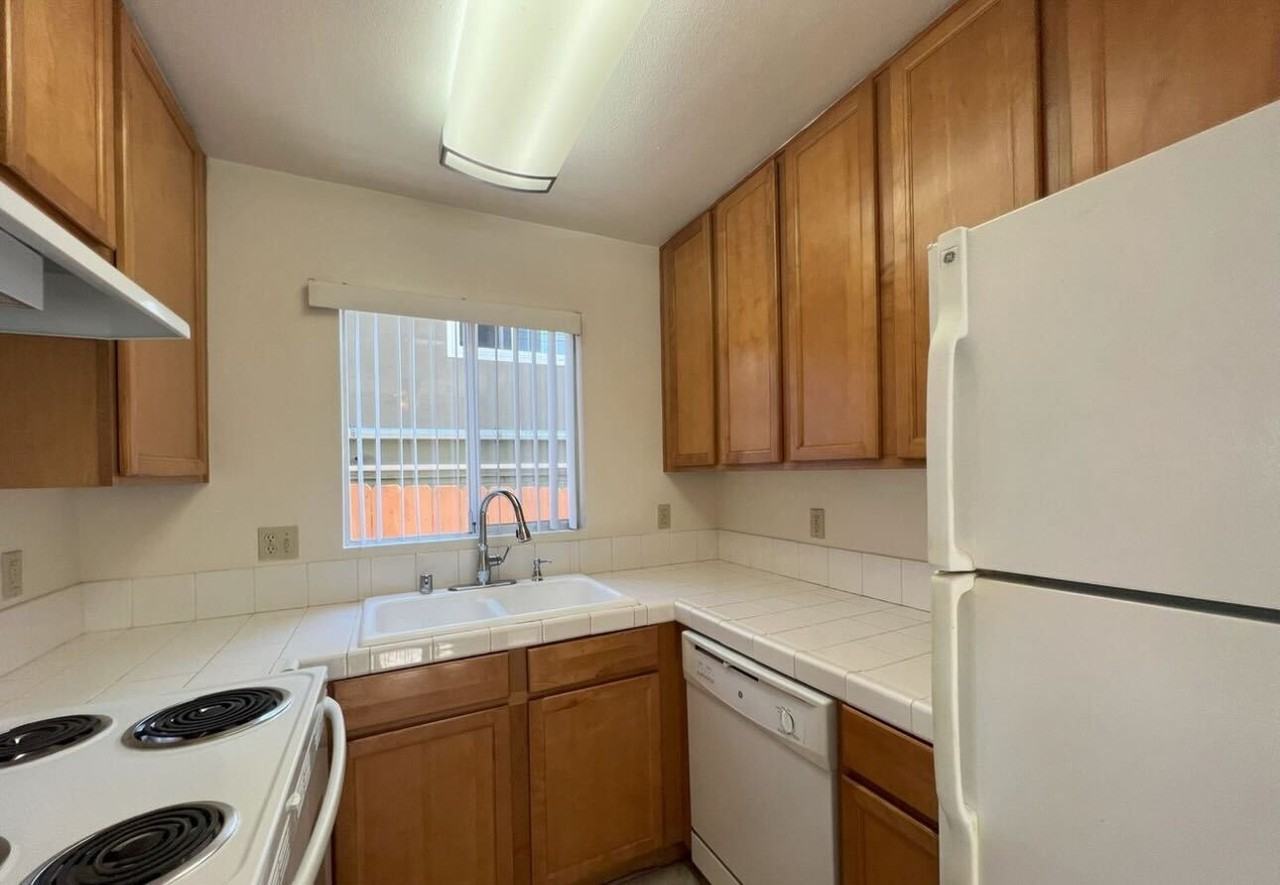 4020 Texas Street - Photo 5 of 12