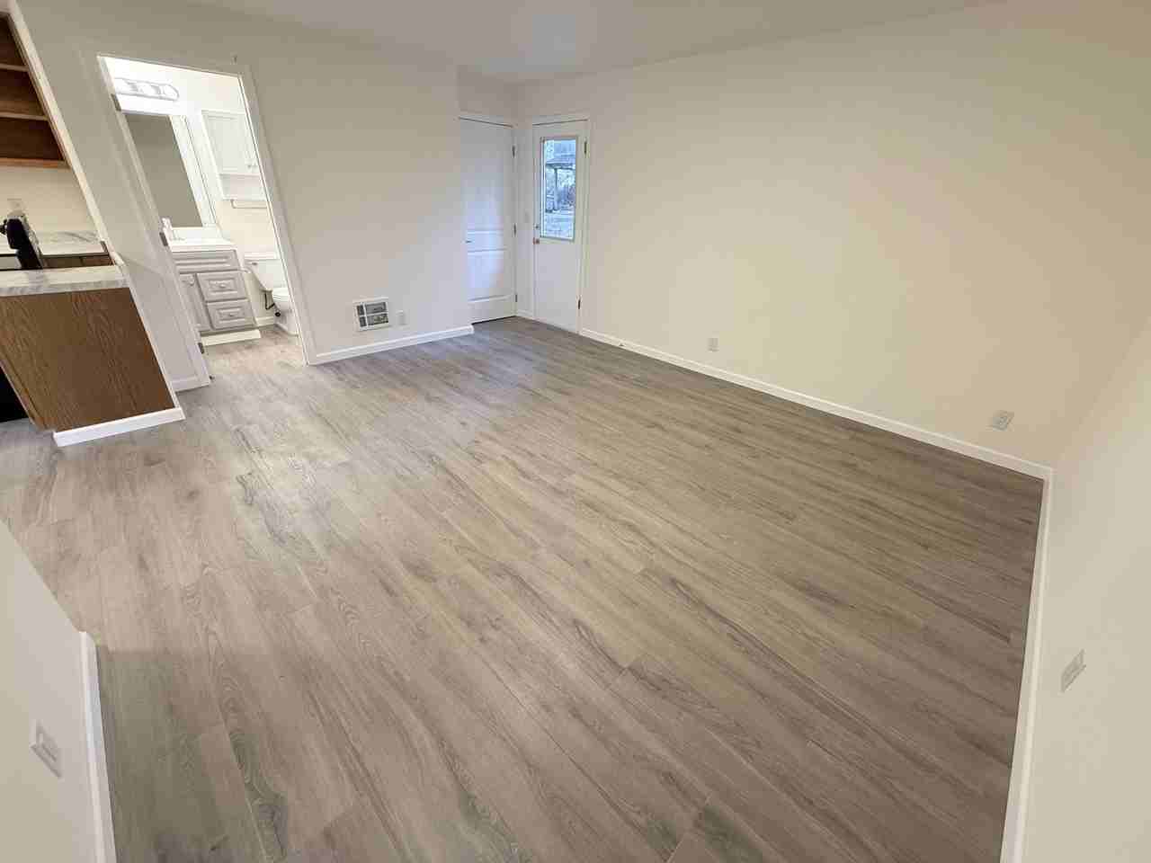 S611-B - Photo 5 of 20