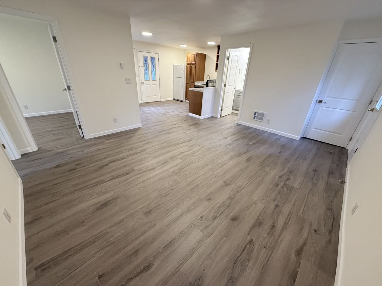 S611-B - Photo 6 of 20