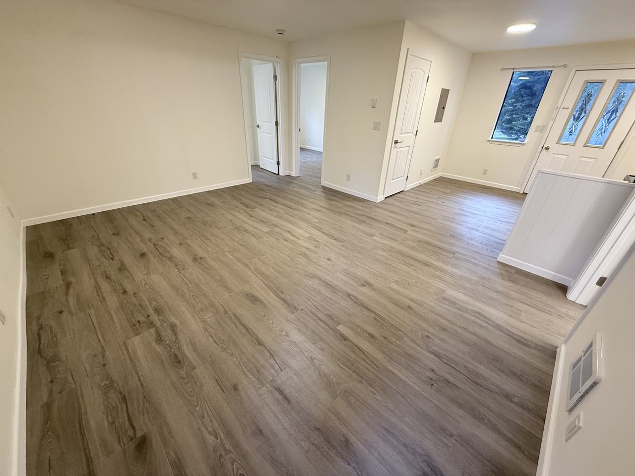 S611-B - Photo 7 of 20