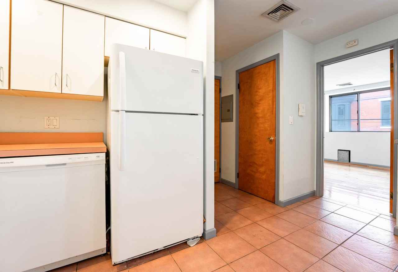 763 South 8th Street - Photo 7 of 44