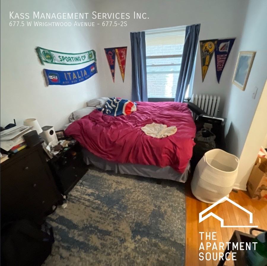 W Wrightwood Ave #2S - Photo 3 of 5