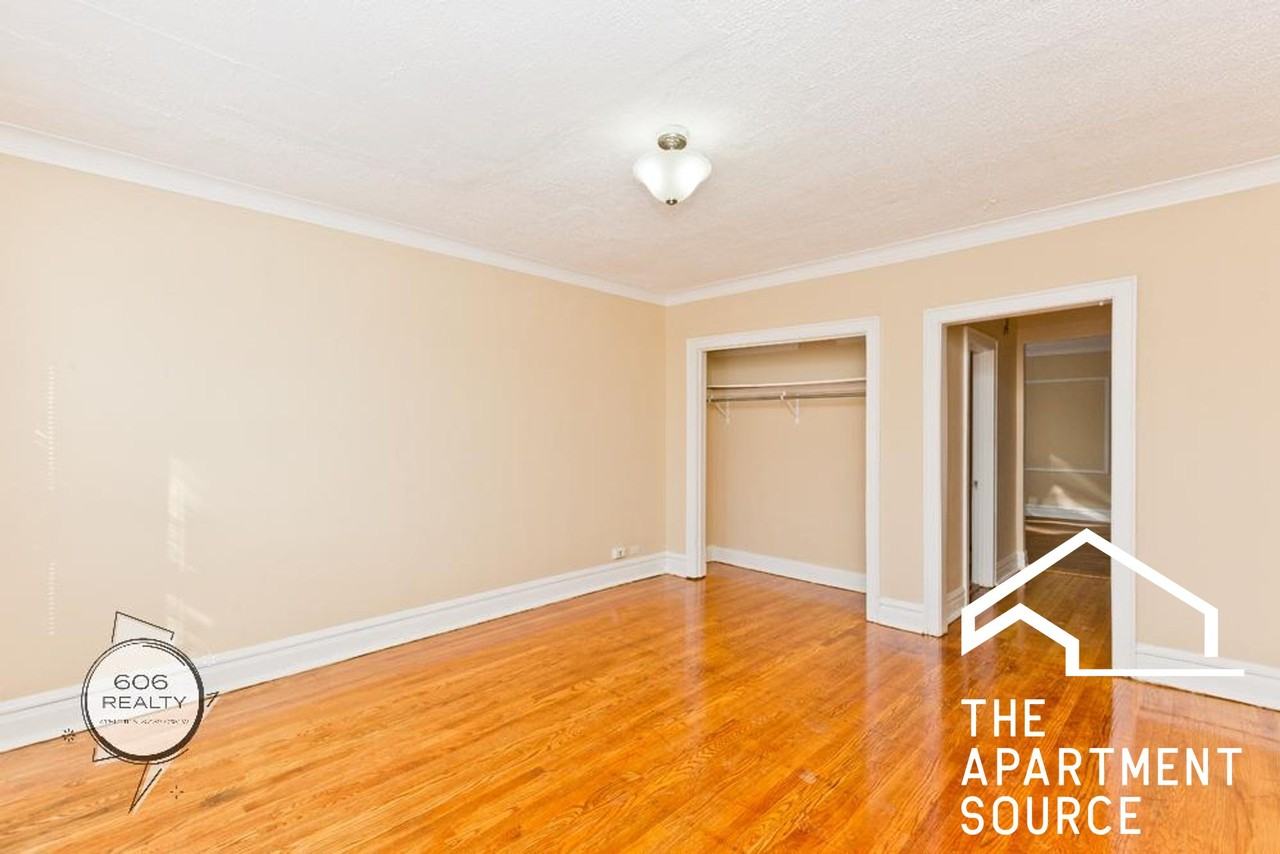 6445 23rd St #10 - Photo 3 of 6