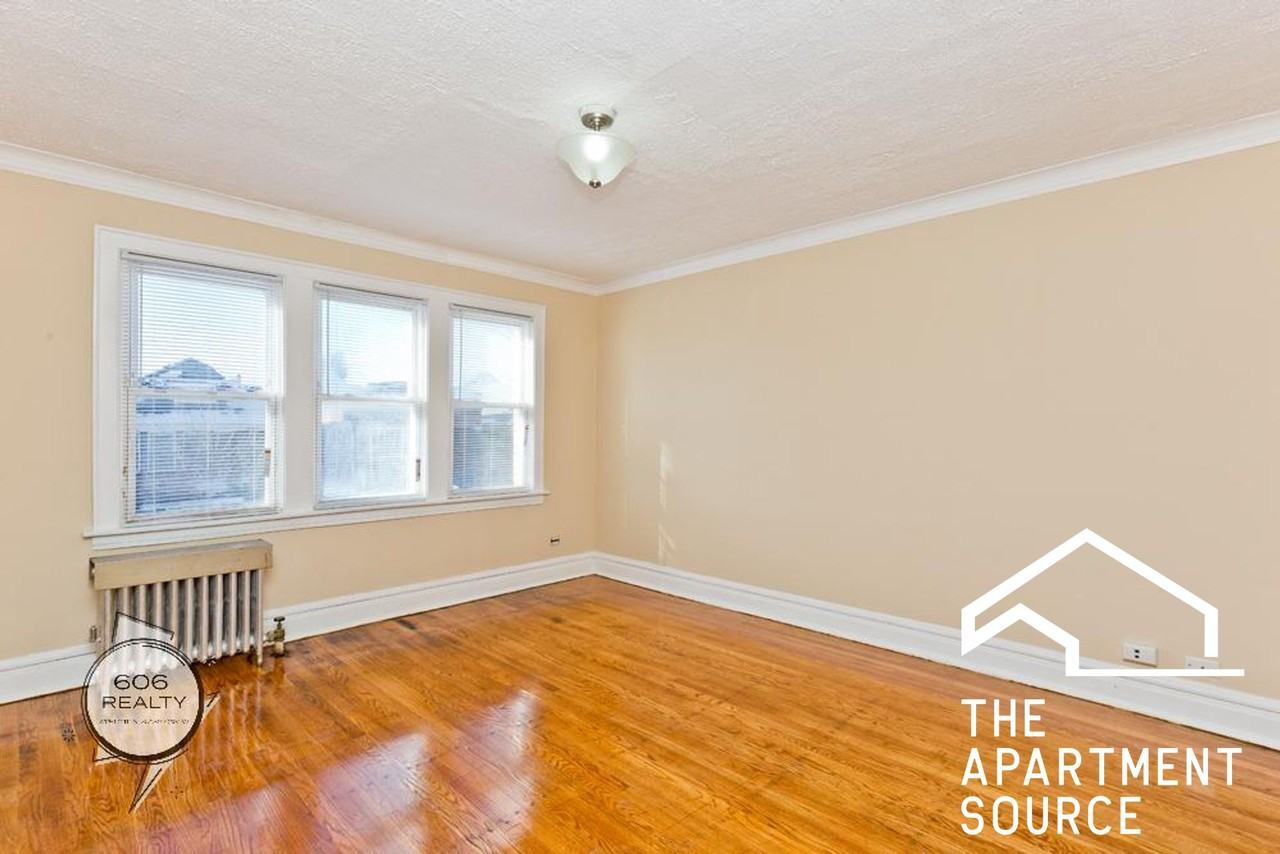 6445 23rd St #10 - Photo 4 of 6