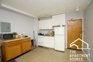 featured image of 7333 N Ridge Blvd #501