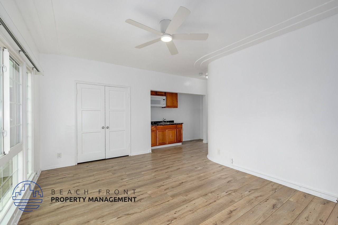 3900 Ingraham St. - Photo 4 of 19