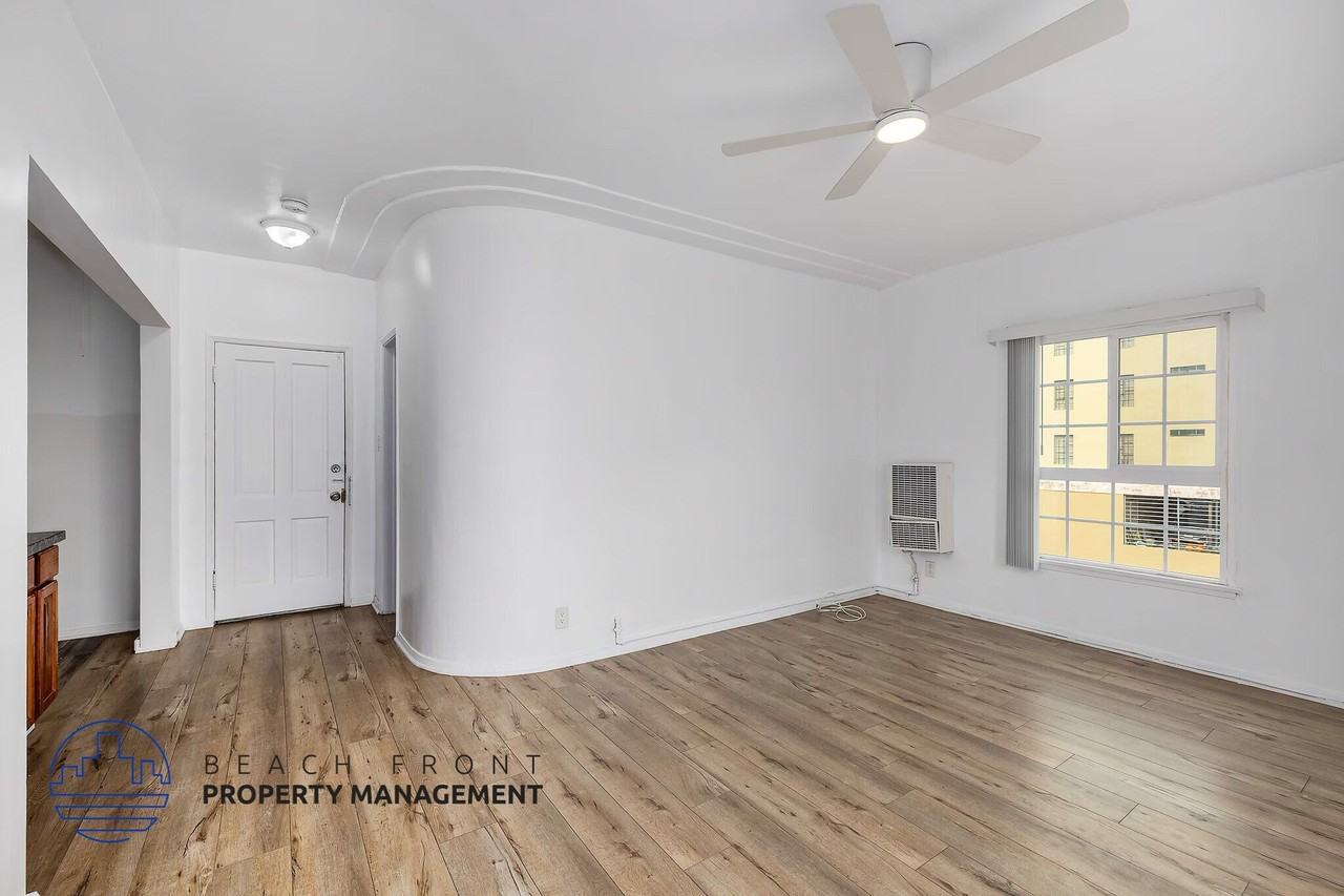 3900 Ingraham St. - Photo 6 of 19