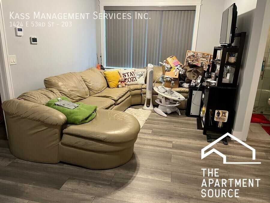 1424 S Blackstone Ave #203 - Photo 2 of 5