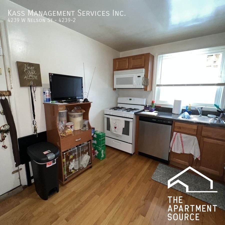 4239 W Nelson St #2 - Photo 2 of 7