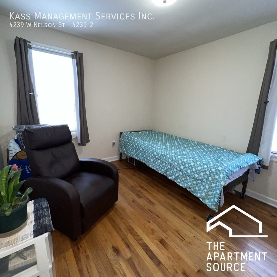 4239 W Nelson St #2 - Photo 6 of 7