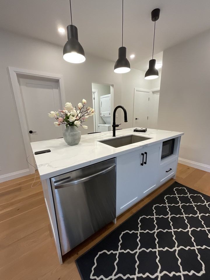 Dupont St & Spadina Rd #2 - Photo 3 of 15