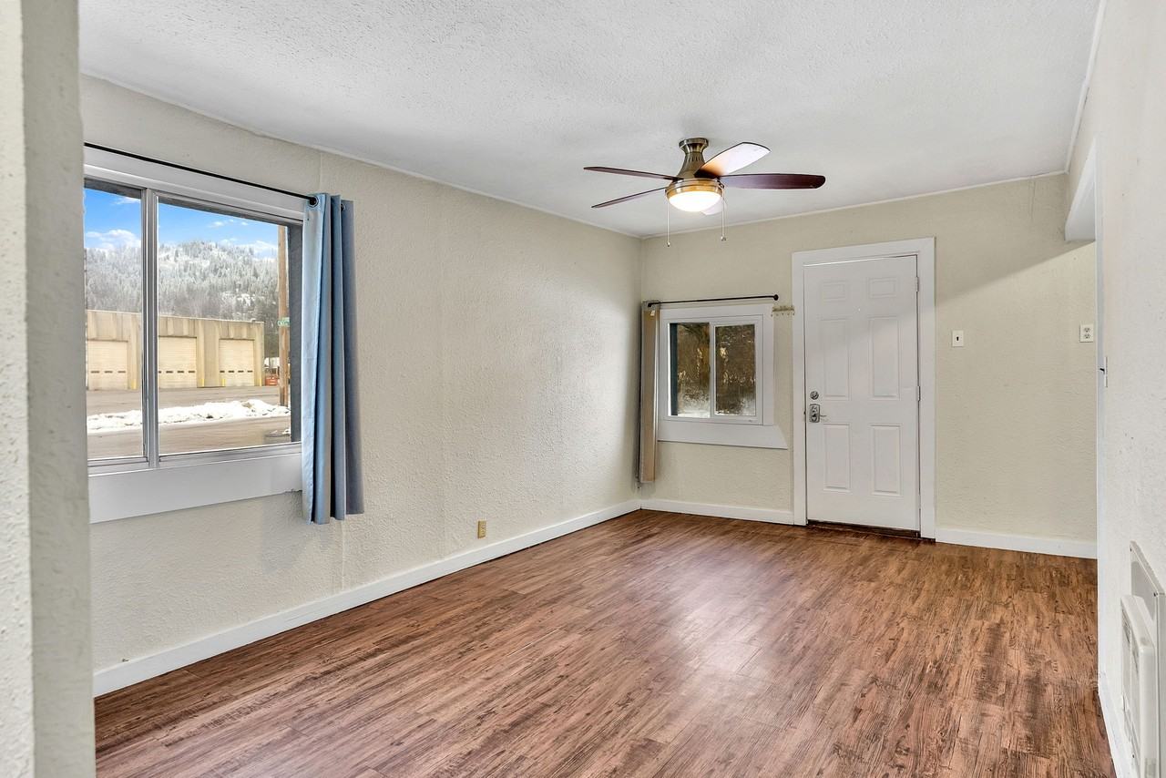 125 Main Street - Photo 2 of 13