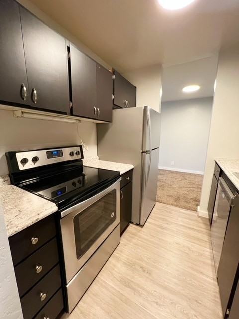 Hillcrest Apartments - Photo 6 of 47