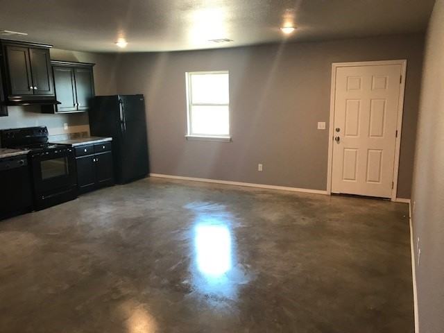 2605 S Roberts B - Photo 2 of 10