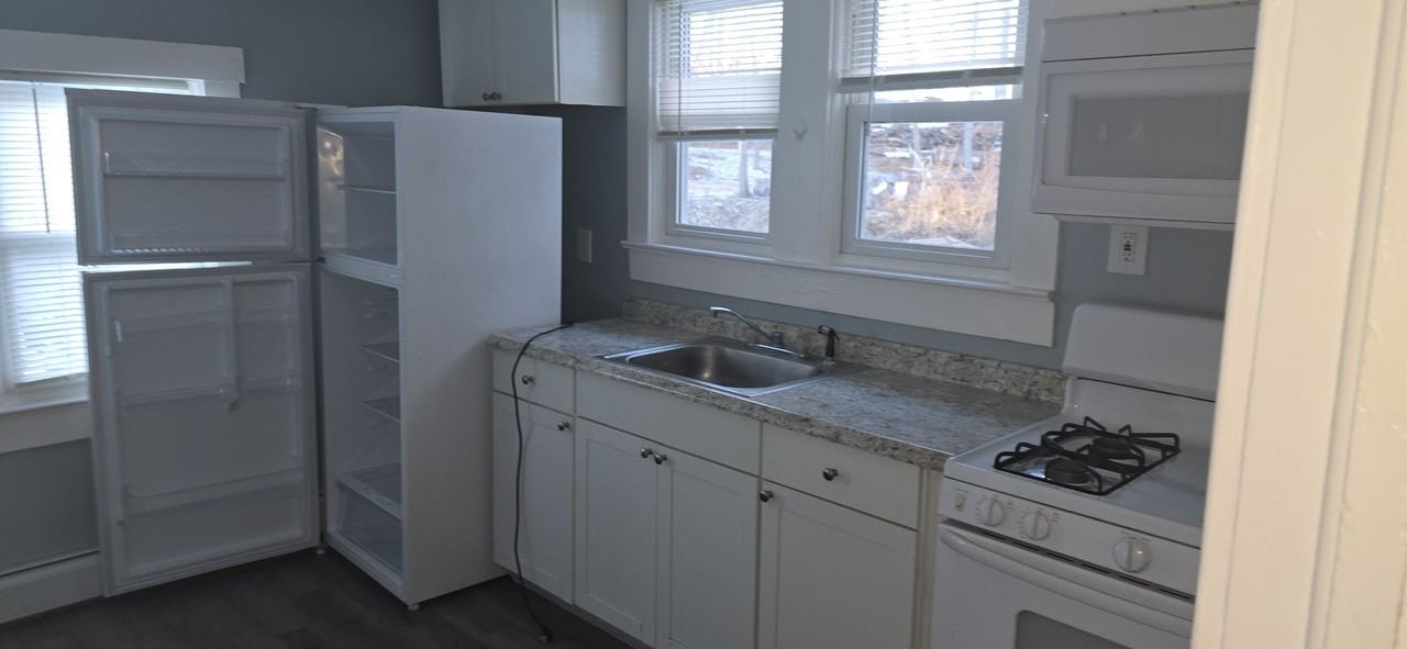 27 Losey Street - Photo 4 of 26