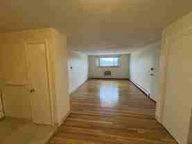 8 Riverside St #3-2 - Photo 1 of 1