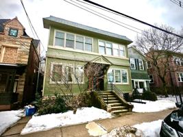 featured image of 5734 Howe St