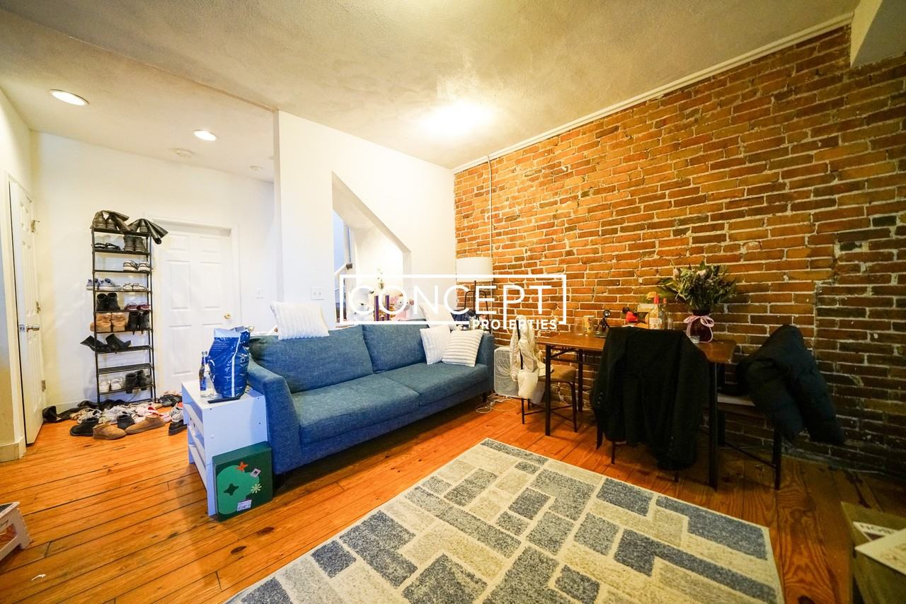 218 Hemenway St #2 - Photo 3 of 31