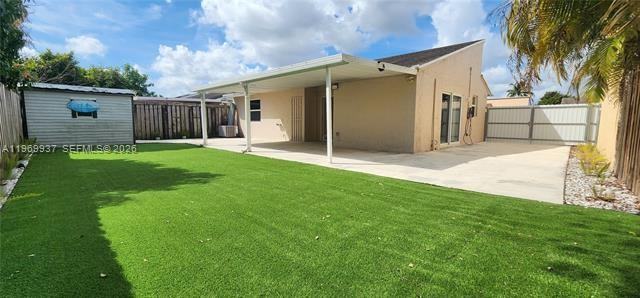 19259 Southwest 118th Place - Photo 2 of 32