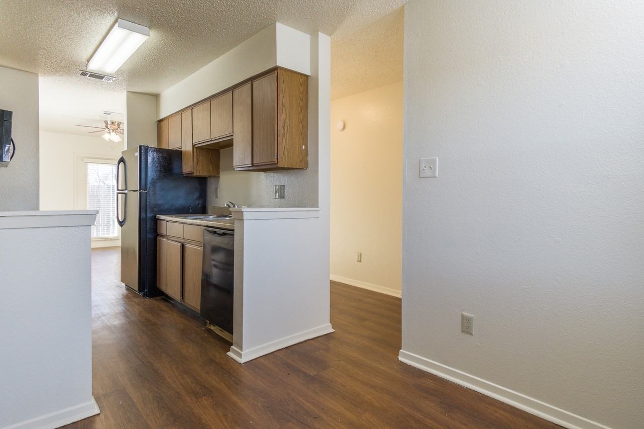 Northgate Village Apartments - Photo 3 of 17