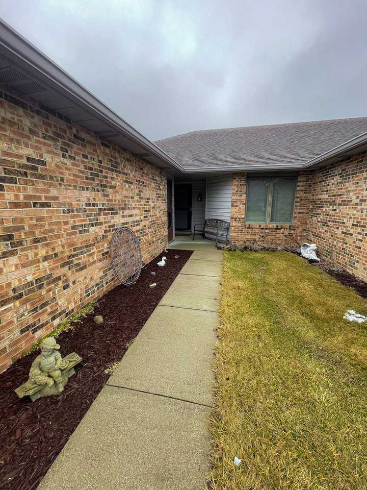2546 N Morrison Rd - Photo 2 of 16