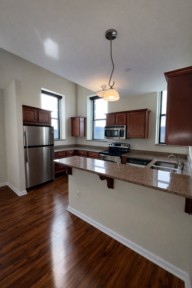 2 W Broad St - Photo 2 of 12