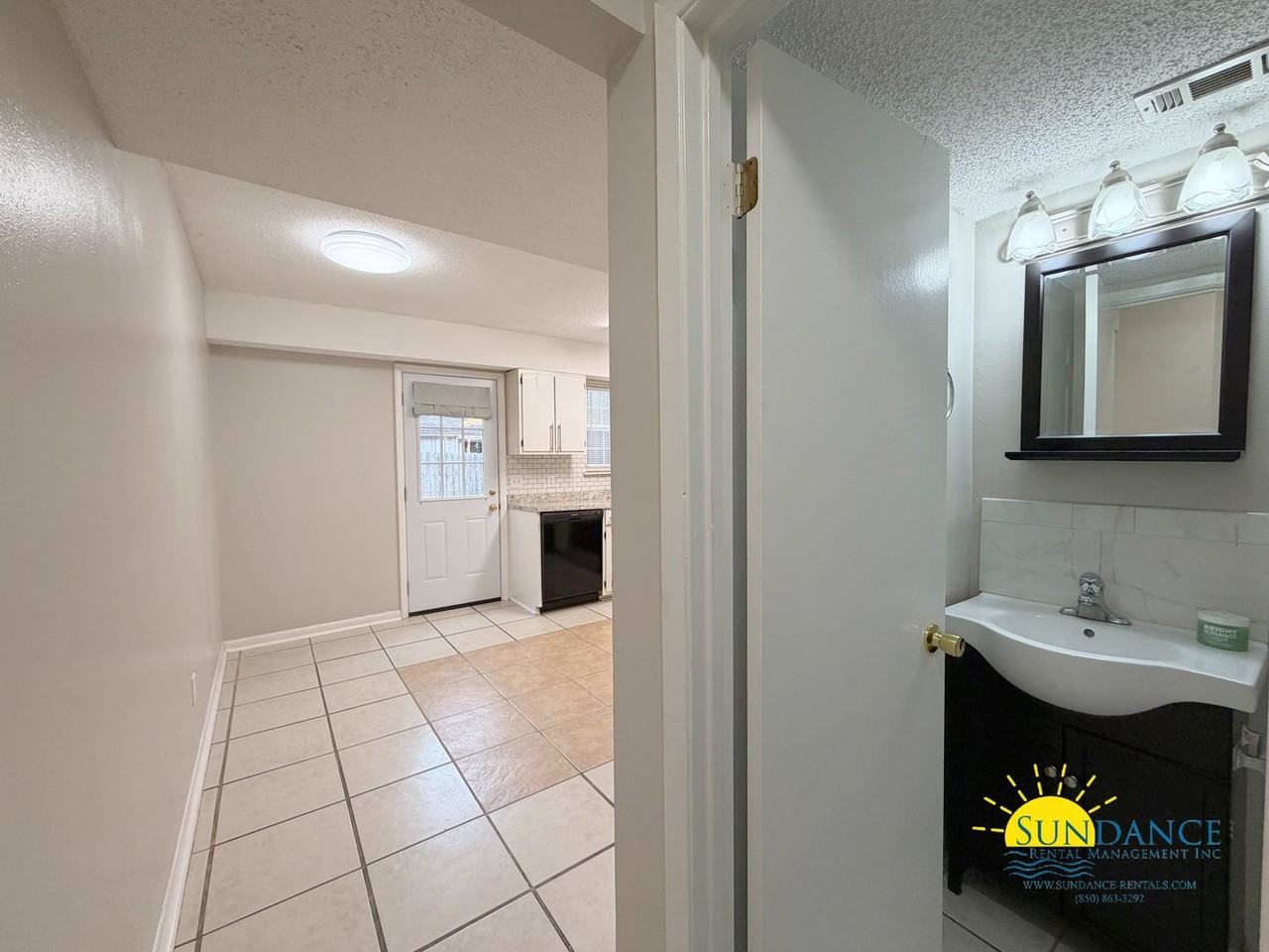 149 Mississippi Ave Nw - Photo 7 of 17