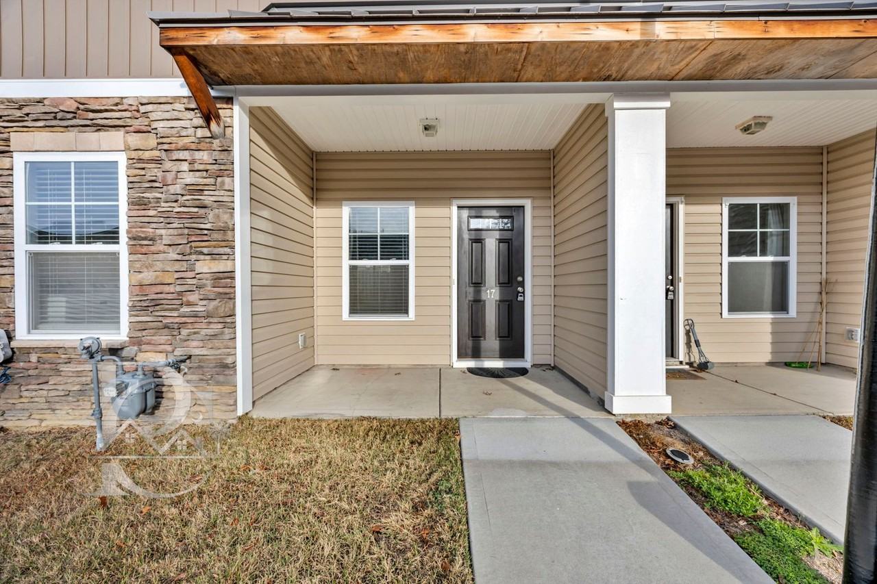 17 Grayson Grove Ct - Photo 3 of 27