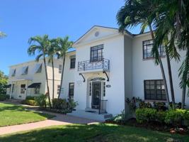 featured image of 120 N Palmway