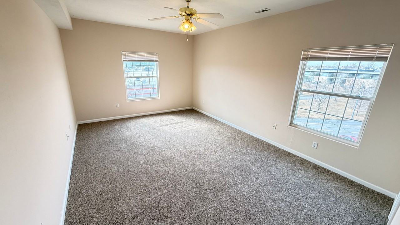 Hillsborough Pointe Apartments - Photo 7 of 50