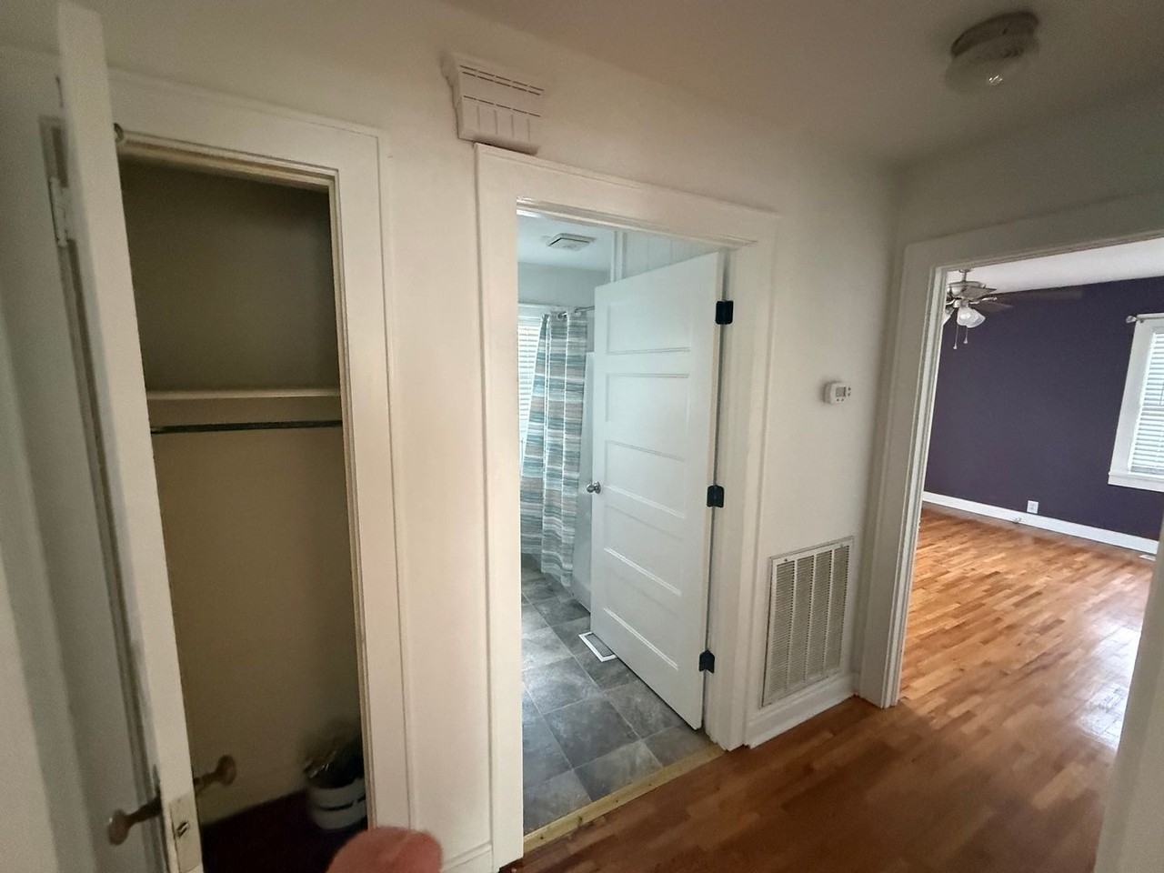 606 N Main St - Photo 7 of 17