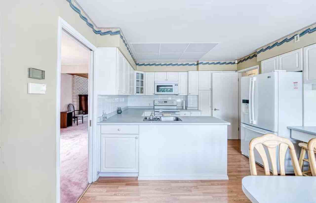 3700 Bargen Drive - Photo 3 of 22