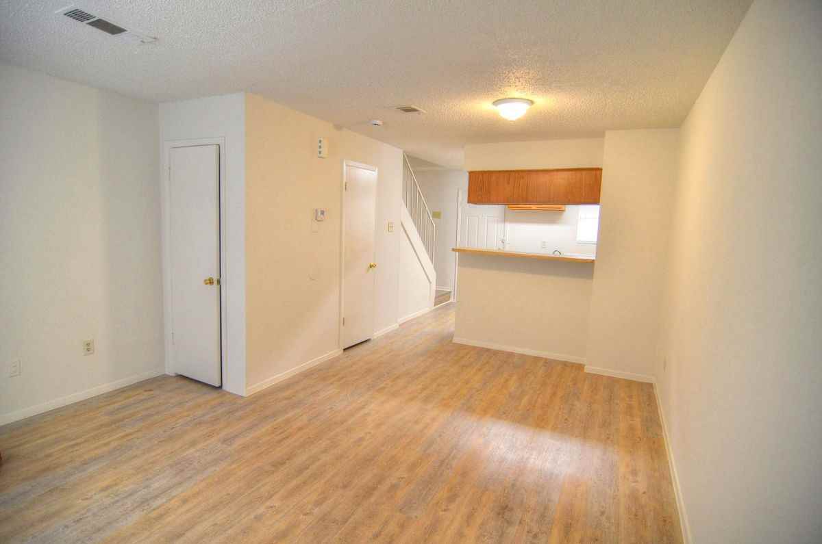 9451 Olde Village Ct - Photo 2 of 7