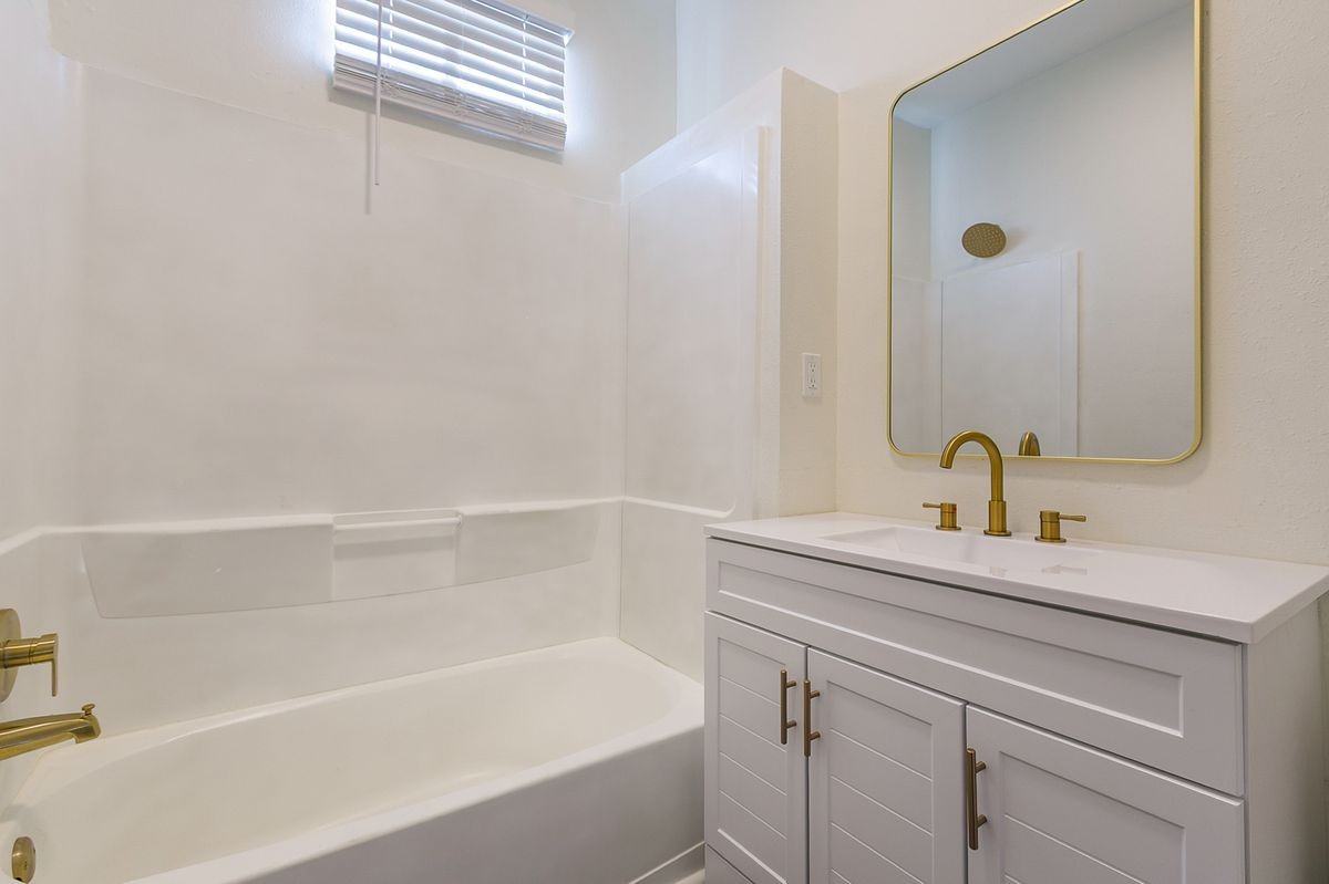 1130 Henriette Delille St - Photo 5 of 8