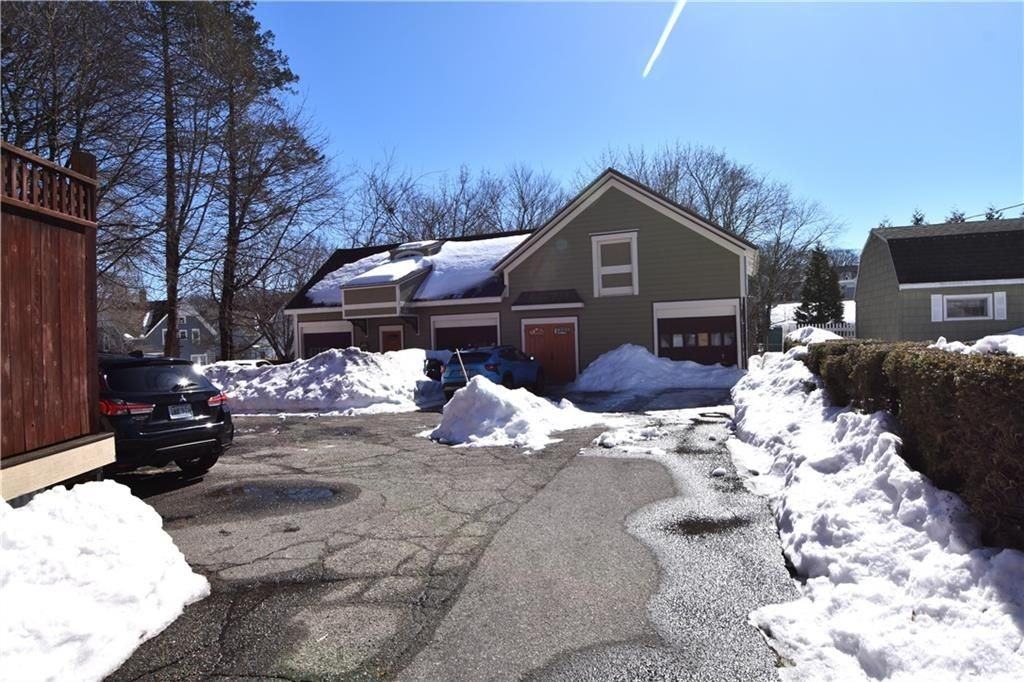 181 Carrington Ave - Photo 3 of 16