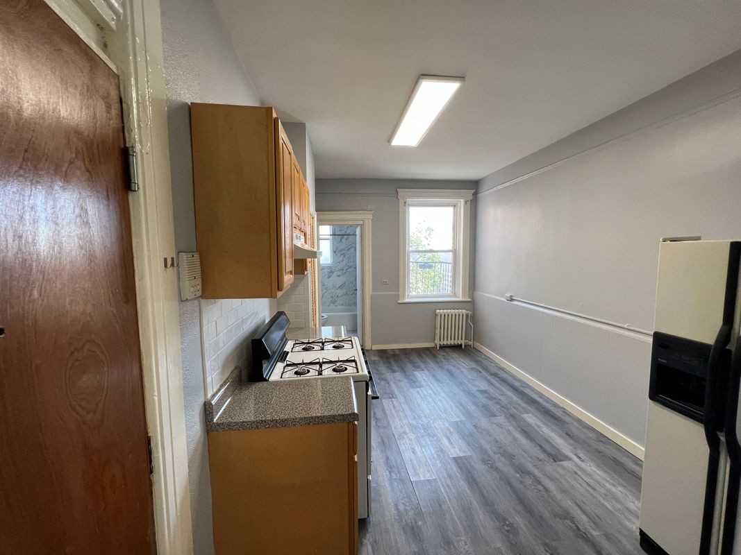 432 New York Ave ##6 - Photo 6 of 12