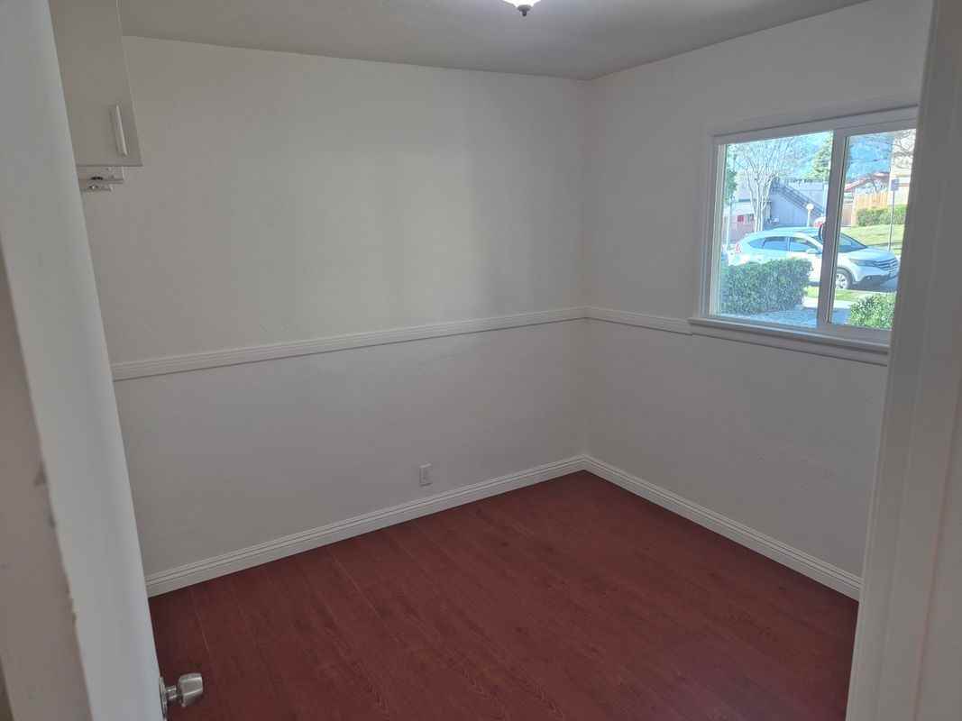120 Fano St - Photo 3 of 5